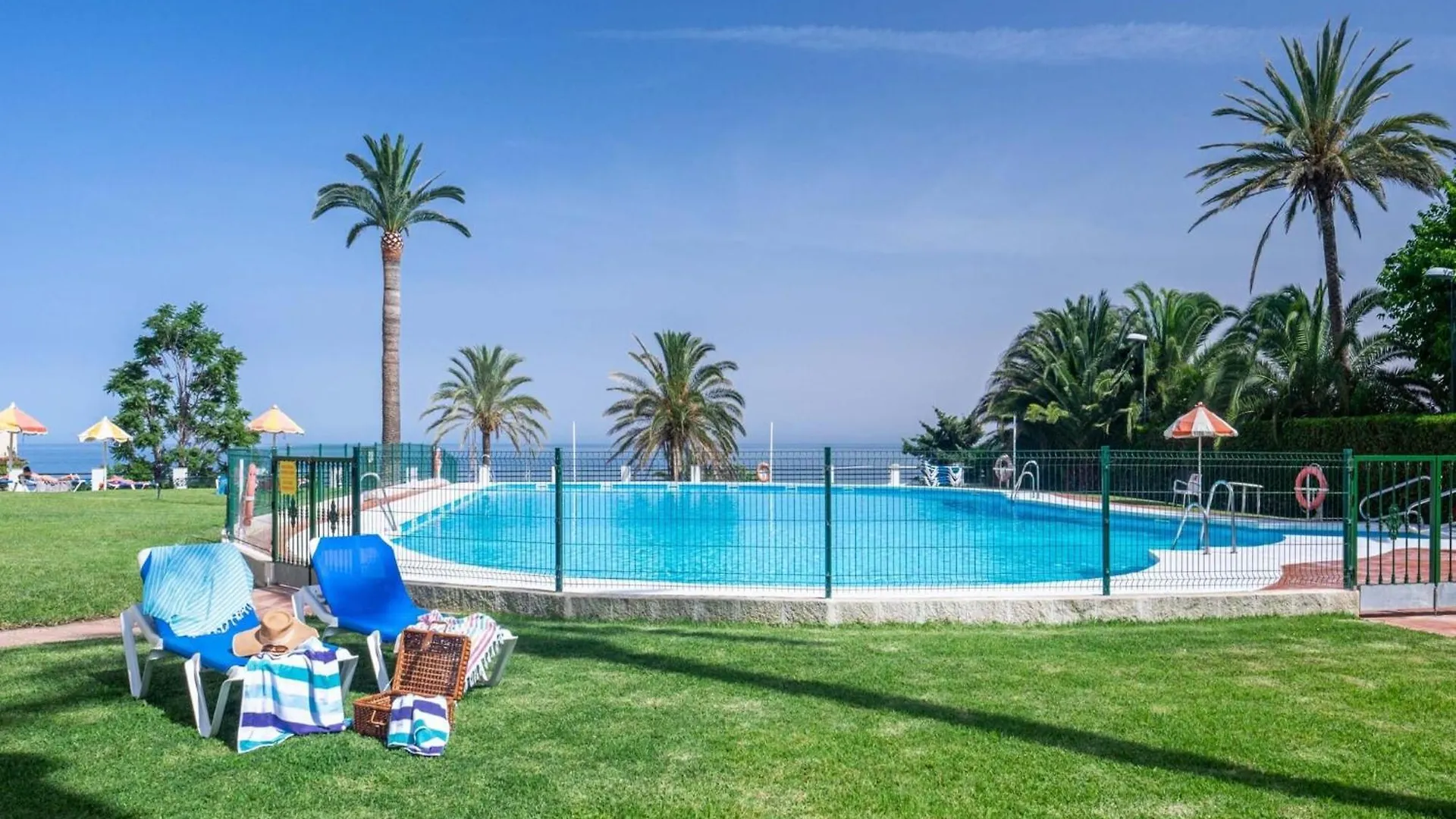 Apartment Near Playa De Bajondillo Торремолинос